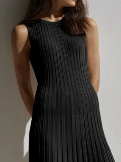 COMMENSE Camille Knit Pleat Maxi Dress* White Dresses|Sweater Dresses