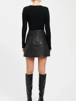 COMMENSE Diagonal Buttoned Keyhole Long Sleeve Top* Sweater Tops|T-shirts