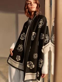 COMMENSE Double-Sided Camellia Tassel Scarf* Accessories