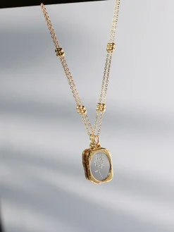 COMMENSE Embossed Rose Square Pendant Necklace* Necklaces|Accessories