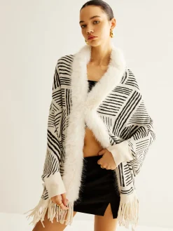 COMMENSE Geometric Striped Tassel Knit Minky Shawl* Outerwear|Outerwear