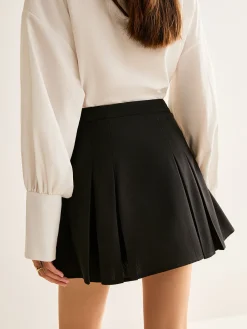 COMMENSE Metal-Belt Pleated Mini Skirt* Skirts|Bottoms