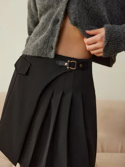 COMMENSE Metal-Detail Asymmetrical Pleated Skirt* Skirts|Bottoms
