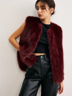 COMMENSE Minimalist Faux Fur Vest* Outerwear|Vests