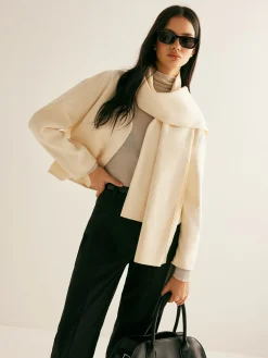 COMMENSE Plain Short Coat With Scarf* Outerwear|Coats