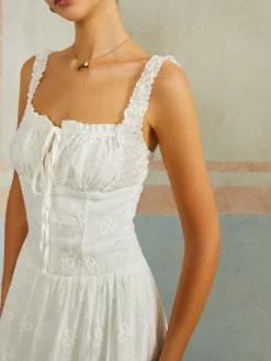 COMMENSE Ruffled Hem Sleeveless Embroidered Long Dress* White Dresses|Casual Dresses