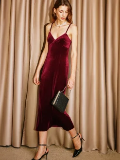 COMMENSE Sweetheart Velvet Cami Dress* Dresses