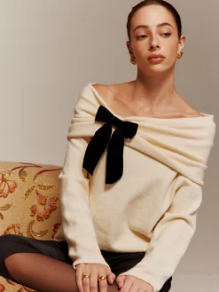 COMMENSE Velvet-Bow Off-Shoulder Ruched Sweater* Sweater Tops|Sweaters & Cardigans