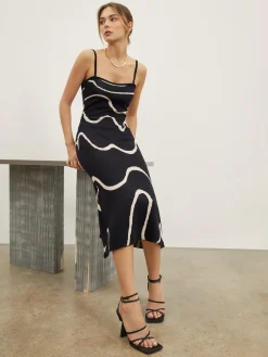 COMMENSE Wavy Print Strap Midi Dress* Black Dresses|Sweater Dresses